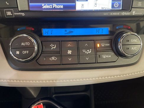 Used 2016 Toyota RAV4 Limited image 18