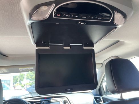 Used 2018 Toyota Highlander XLE FWD image 20
