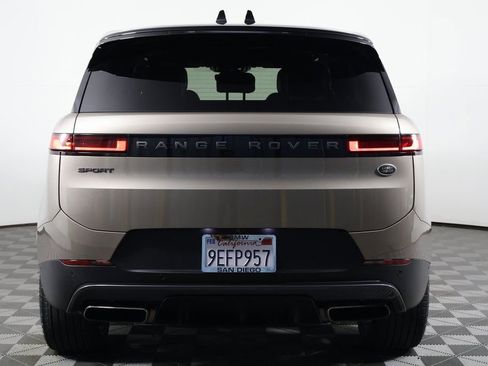 Used 2023 Land Rover Range Rover Sport SE image 5