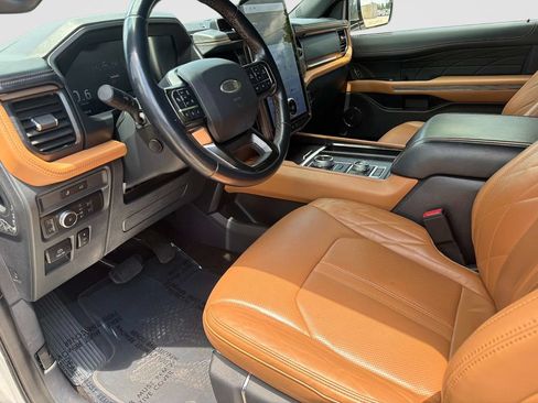 Used 2022 Ford Expedition Platinum AWD/4WD image 22