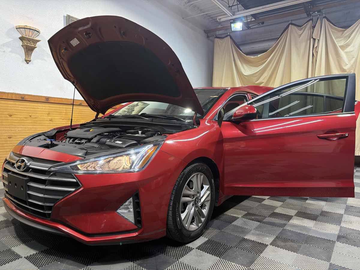 Used 2019 Hyundai Elantra Value Edition FWD image 12