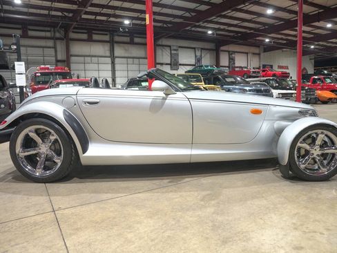 Used 2001 Plymouth Prowler RWD image 10