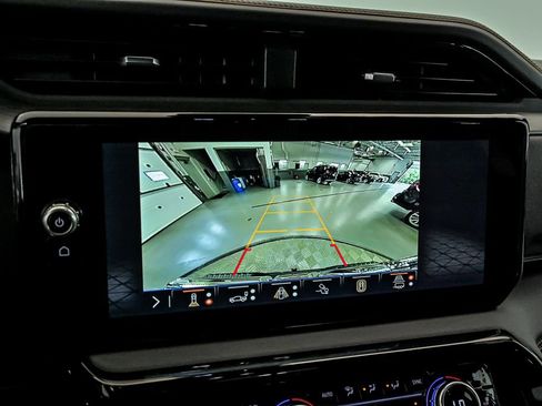 New 2026 GMC Sierra 1500 AT4 w/ Technology Package AWD/4WD image 16
