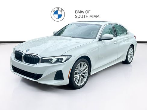 Certified 2024 BMW 330i Sedan w/ Convenience Package RWD image 3