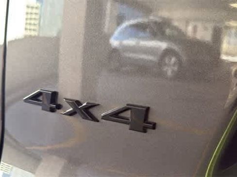 Used 2021 Jeep Cherokee Latitude Plus image 10