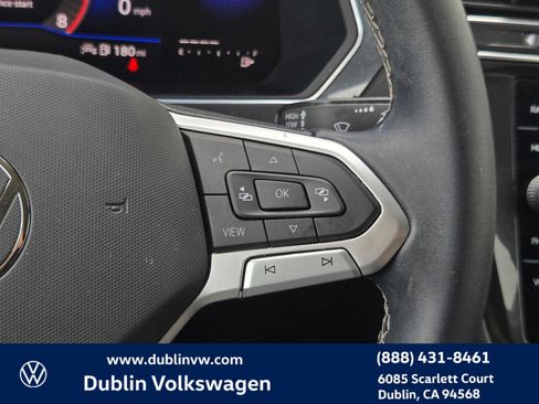 Certified 2023 Volkswagen Tiguan SE FWD image 21