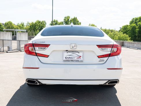 Used 2019 Honda Accord Touring image 6