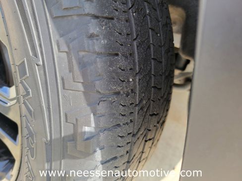 Used 2022 GMC Terrain AT4 w/ Infotainment Package II image 41