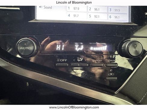 Used 2018 Toyota Camry SE image 47