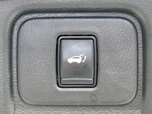 Used 2023 Nissan Murano SL AWD/4WD image 15