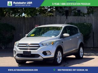 Used 2017 Ford Escape SE w/ SE Cold Weather Package AWD/4WD video 1