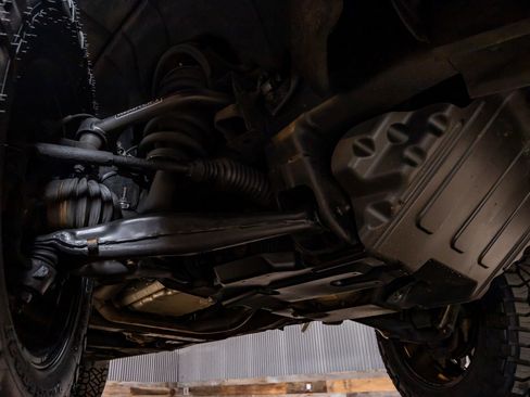 Used 2017 GMC Sierra 1500 SLT w/ Enhanced Driver Alert Package image 12