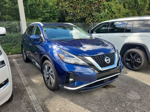 Used 2020 Nissan Murano SL w/ Moonroof Package AWD/4WD image 2