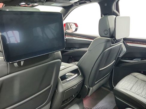 Certified 2025 Cadillac Escalade ESV Sport Platinum AWD/4WD image 26