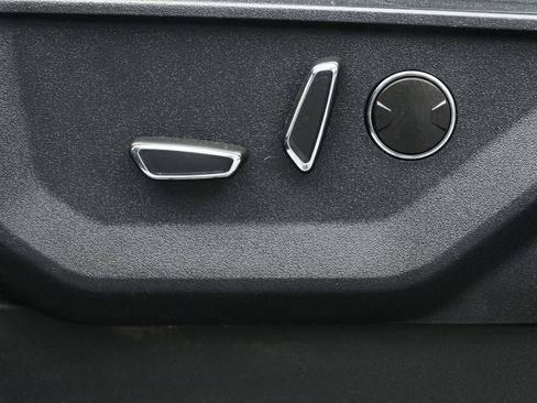 Used 2021 Ford F150 XLT w/ Equipment Group 302A High image 9