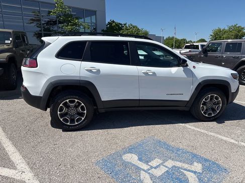 Used 2022 Jeep Cherokee Trailhawk w/ Comfort/Convenience Group AWD/4WD image 30