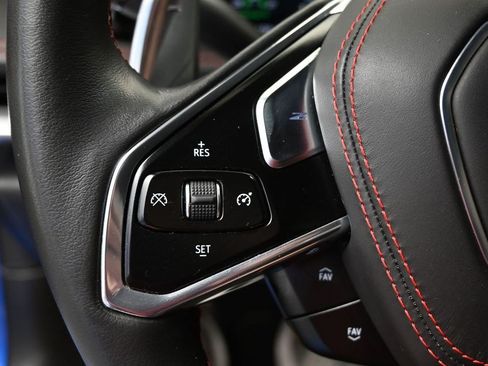 Used 2022 Chevrolet Corvette Stingray Premium Conv w/ Z51 Performance Package RWD image 19