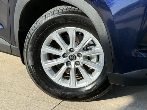 Used 2025 Toyota Grand Highlander AWD Hybrid image 2