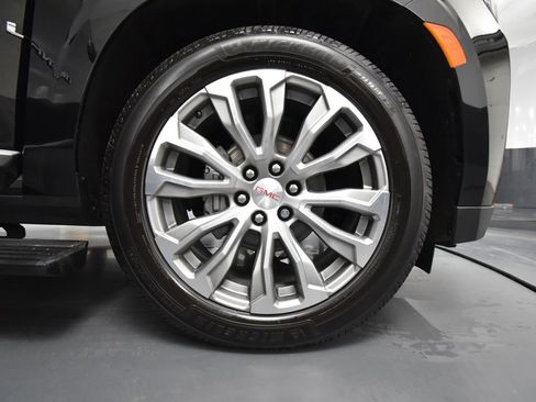 Used 2022 GMC Yukon Denali w/ Denali Ultimate Package image 18