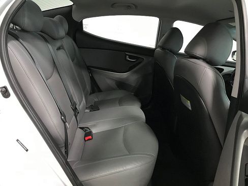 Used 2016 Hyundai Elantra Limited FWD image 17