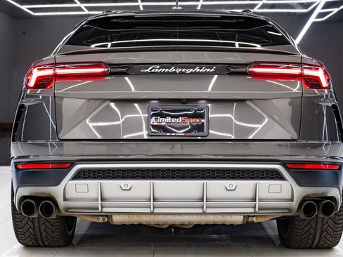 Used 2022 Lamborghini Urus AWD/4WD image 12