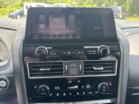 Used 2024 Nissan Armada SV AWD/4WD image 18