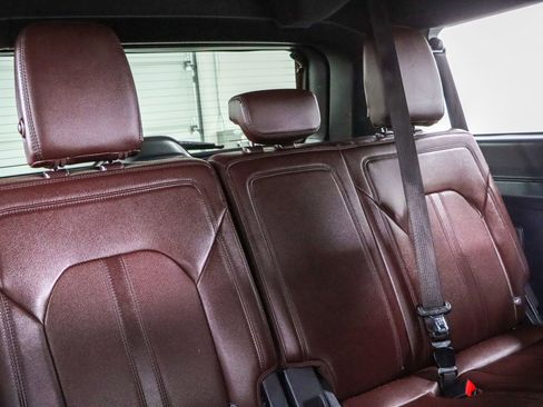 Used 2024 Ford Expedition Max Limited image 31