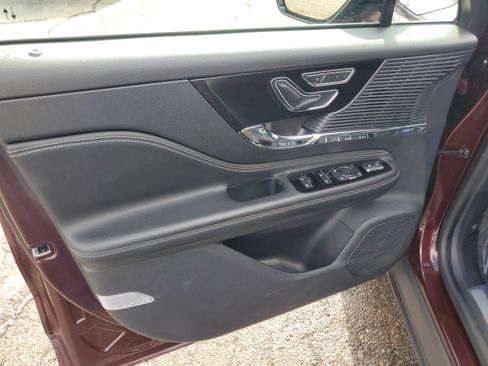 Certified 2020 Lincoln Corsair FWD w/ Equipment Group 101A image 10