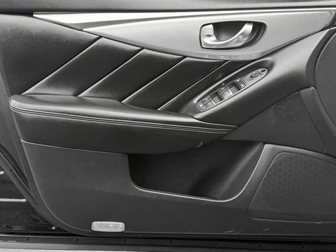 Used 2020 INFINITI Q50 Luxe w/ Essential Package (3.0T Luxe) image 12