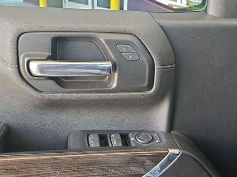 Used 2022 Chevrolet Silverado 1500 LT image 7