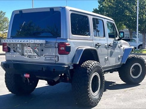 Used 2018 Jeep Wrangler Unlimited Rubicon AWD/4WD image 13