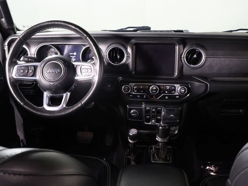 Used 2023 Jeep Wrangler Unlimited Sahara w/ Cold Weather Group AWD/4WD image 32