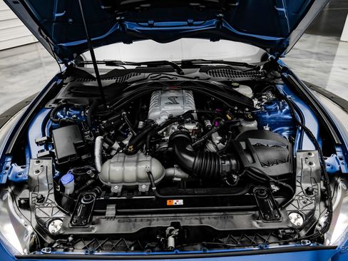 Used 2021 Ford Mustang Shelby GT500 w/ Carbon Fiber Track Pack image 91