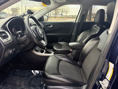 Used 2018 Jeep Compass Latitude w/ Popular Equipment Group image 13