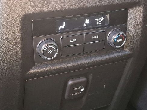 Certified 2023 Chevrolet Traverse LT image 12