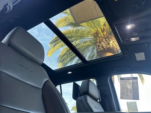 Certified 2023 GMC Yukon XL Denali image 20