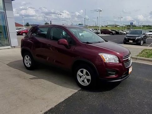 Used 2016 Chevrolet Trax LS AWD/4WD image 2
