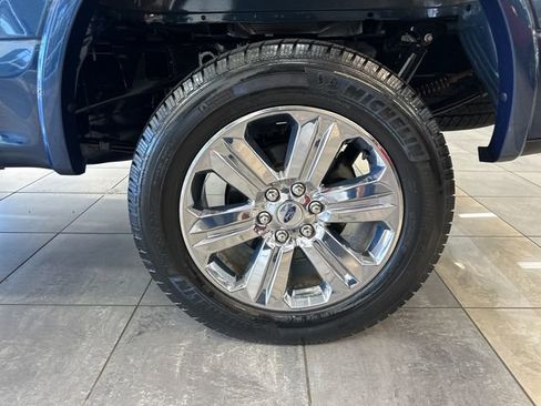 Used 2018 Ford F150 Lariat w/ Equipment Group 502A Luxury AWD/4WD image 8