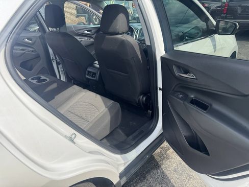 Used 2018 Chevrolet Equinox LT AWD/4WD image 12