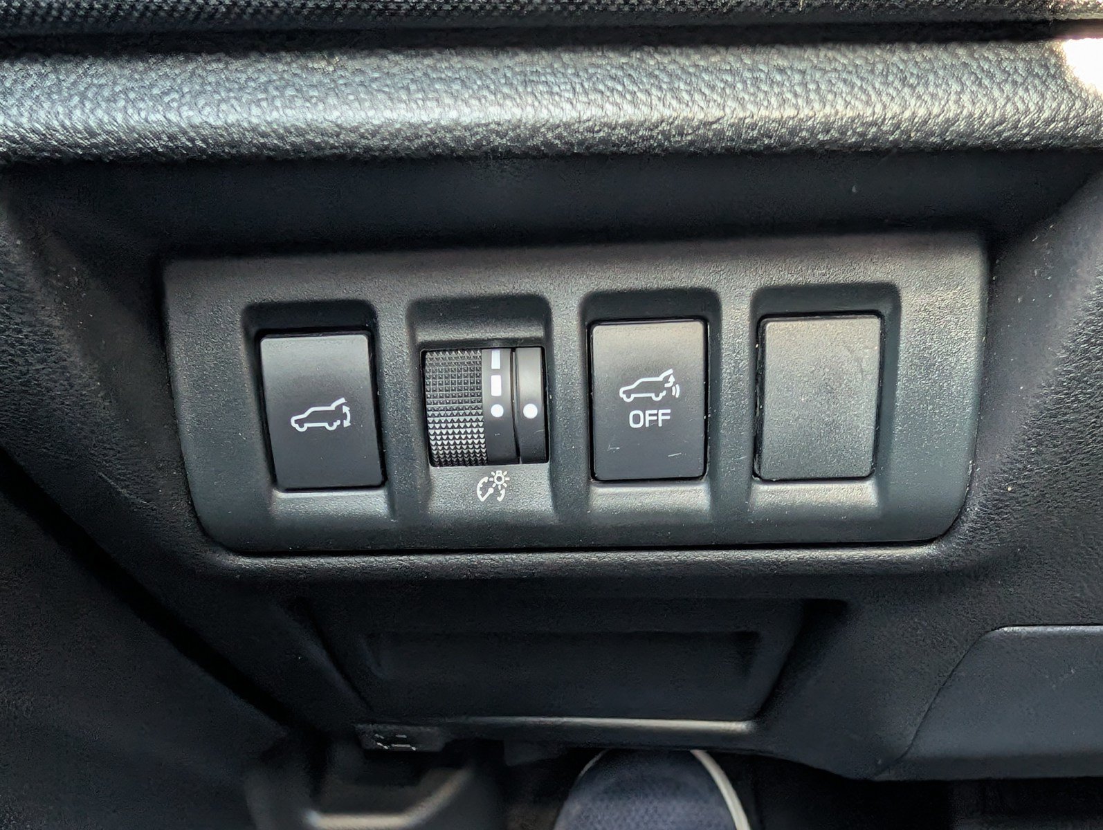 Used 2025 Subaru Outback Premium AWD/4WD image 30
