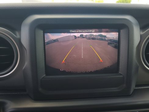 Used 2022 Jeep Wrangler Unlimited Sport AWD/4WD image 33