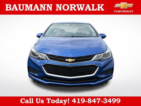 Used 2016 Chevrolet Cruze LT FWD image 3