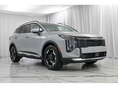 New 2026 Kia Sportage EX w/ EX Panorama Roof Package image 2