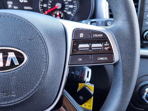 Used 2019 Kia Sorento LX image 20