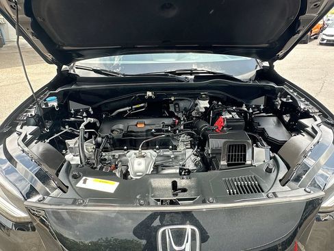Used 2025 Honda HR-V LX image 27