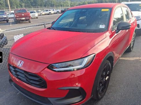 Used 2023 Honda HR-V Sport image 1