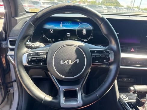 Used 2023 Kia Sportage SX FWD image 17