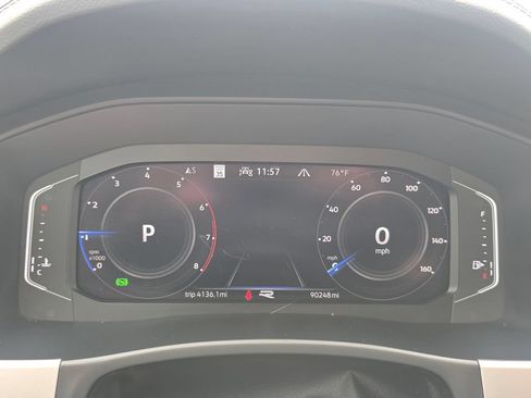 Used 2022 Volkswagen Atlas Cross Sport SEL R-Line AWD/4WD image 20