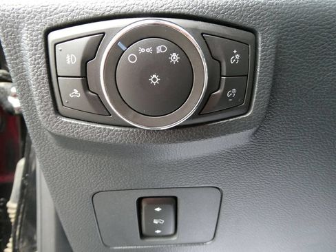 Used 2022 Ford F250 Lariat w/ Black Appearance Package AWD/4WD image 25