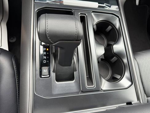 Used 2025 Ford F150 Lariat w/ Equipment Group 501A Mid image 37